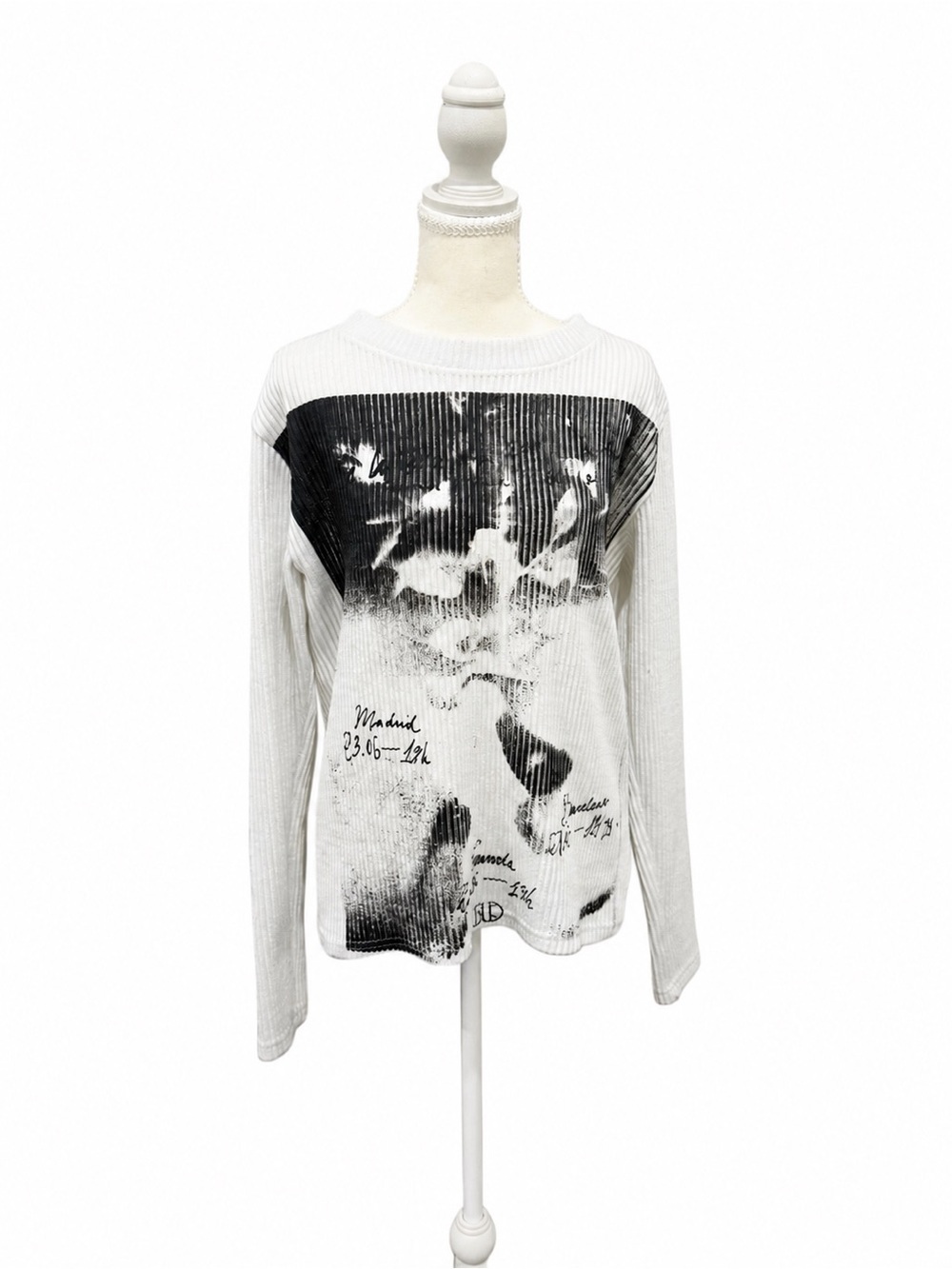 Clever Garden Abstract Ribbed Knit Sweater One Size Black White Artsy Top